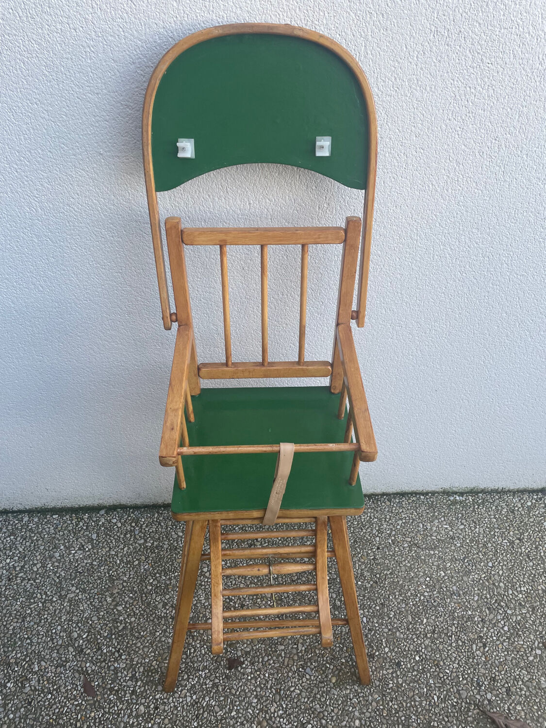 Vintage baby chair