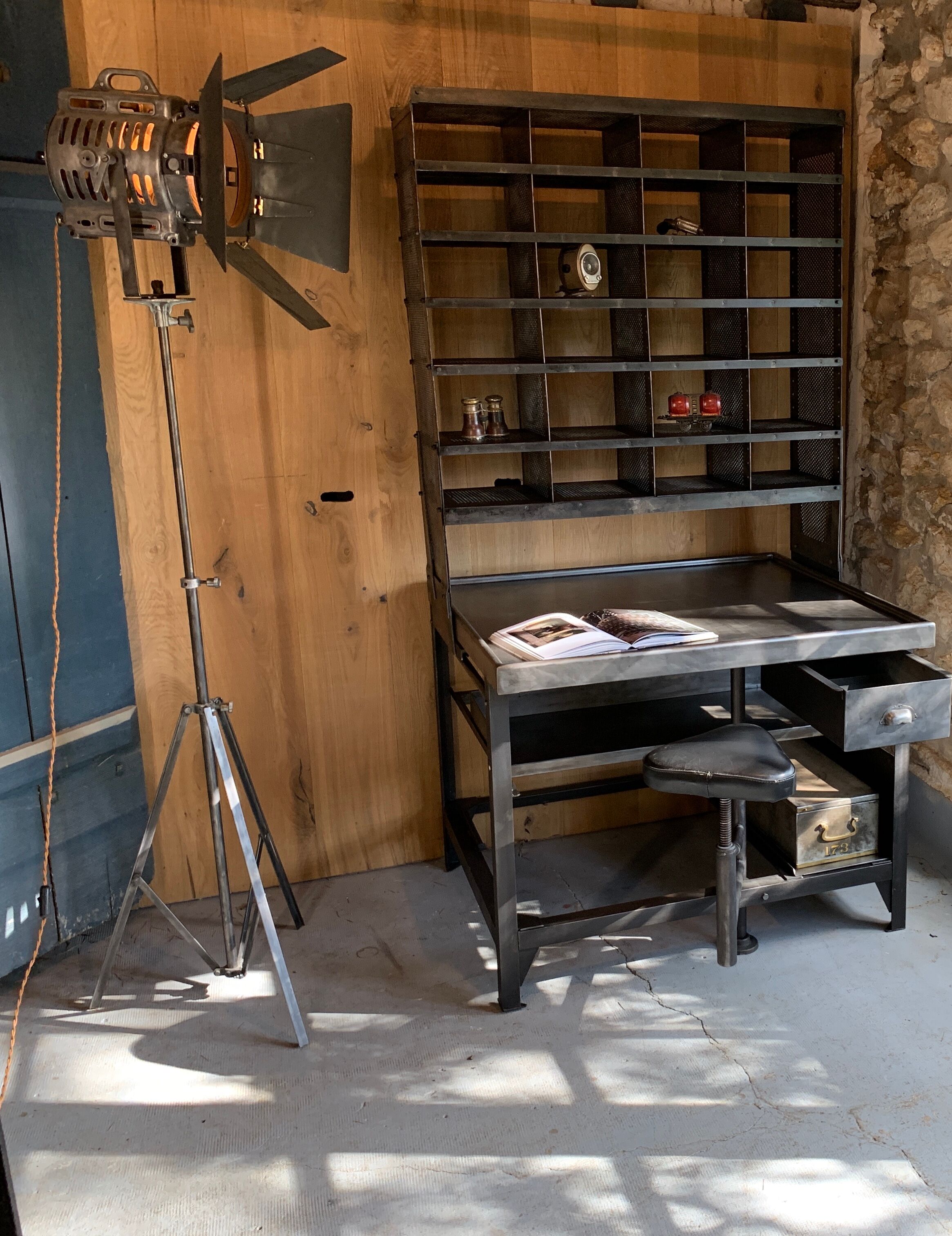 Steel postal sorting with stripped stool - patinated graphite 1950