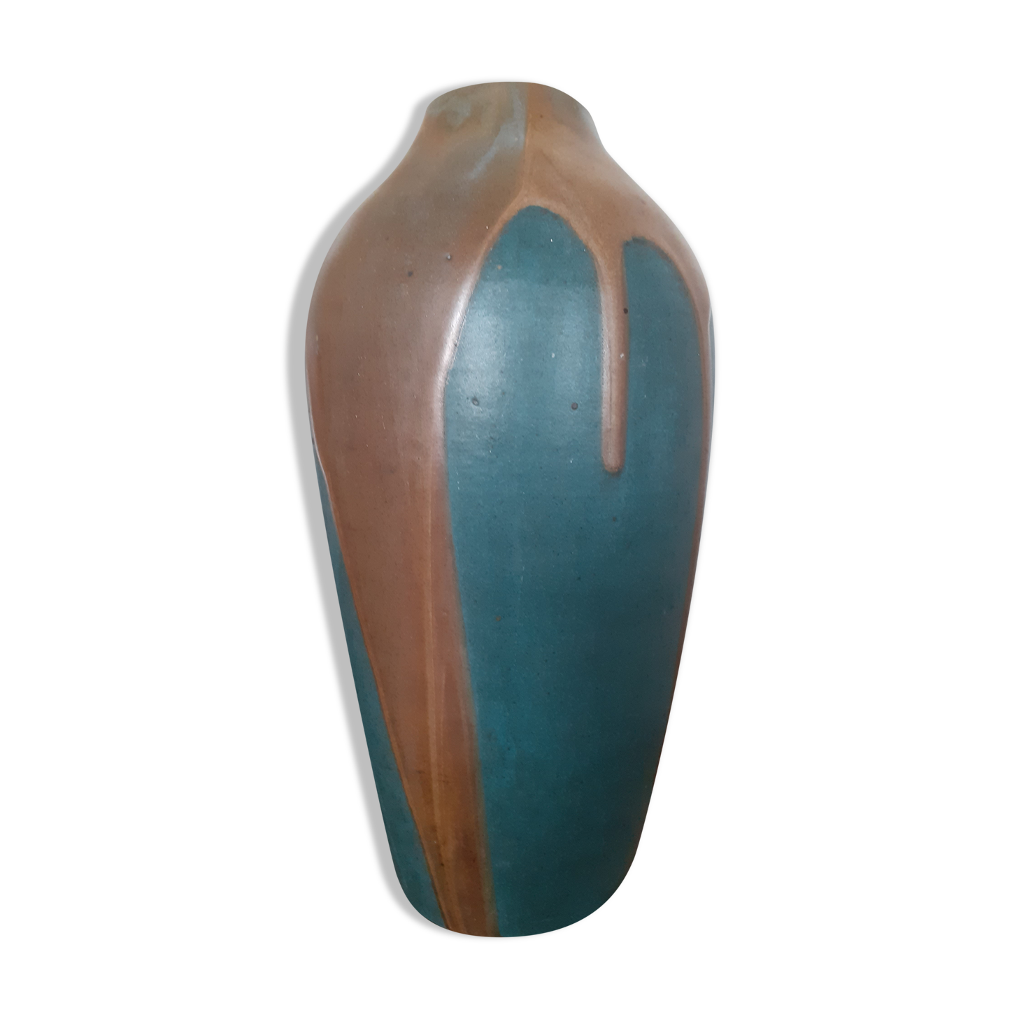 L. Pointu sandstone vase