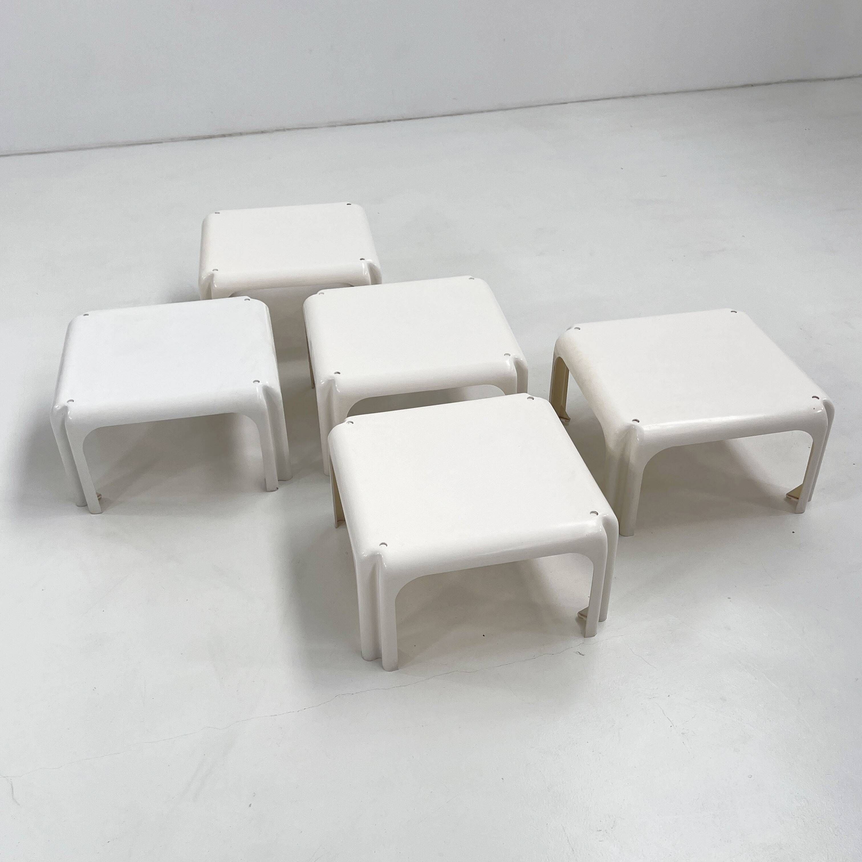 Lot de 5 tables Modèle Elena par Vico Magistretti pour Artemide, 1970