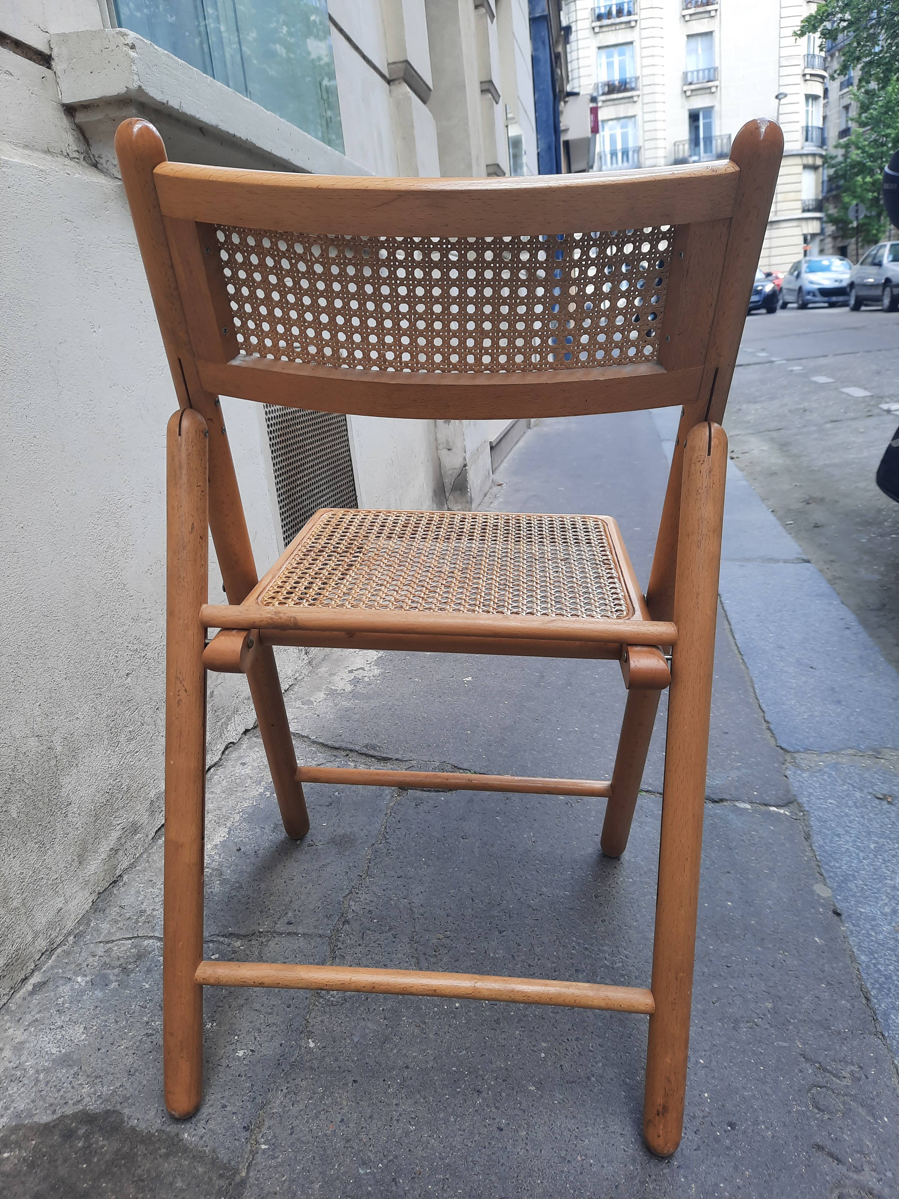 Folding chair