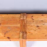 Paire de tables d'appoint en pin massif Suède 1970s