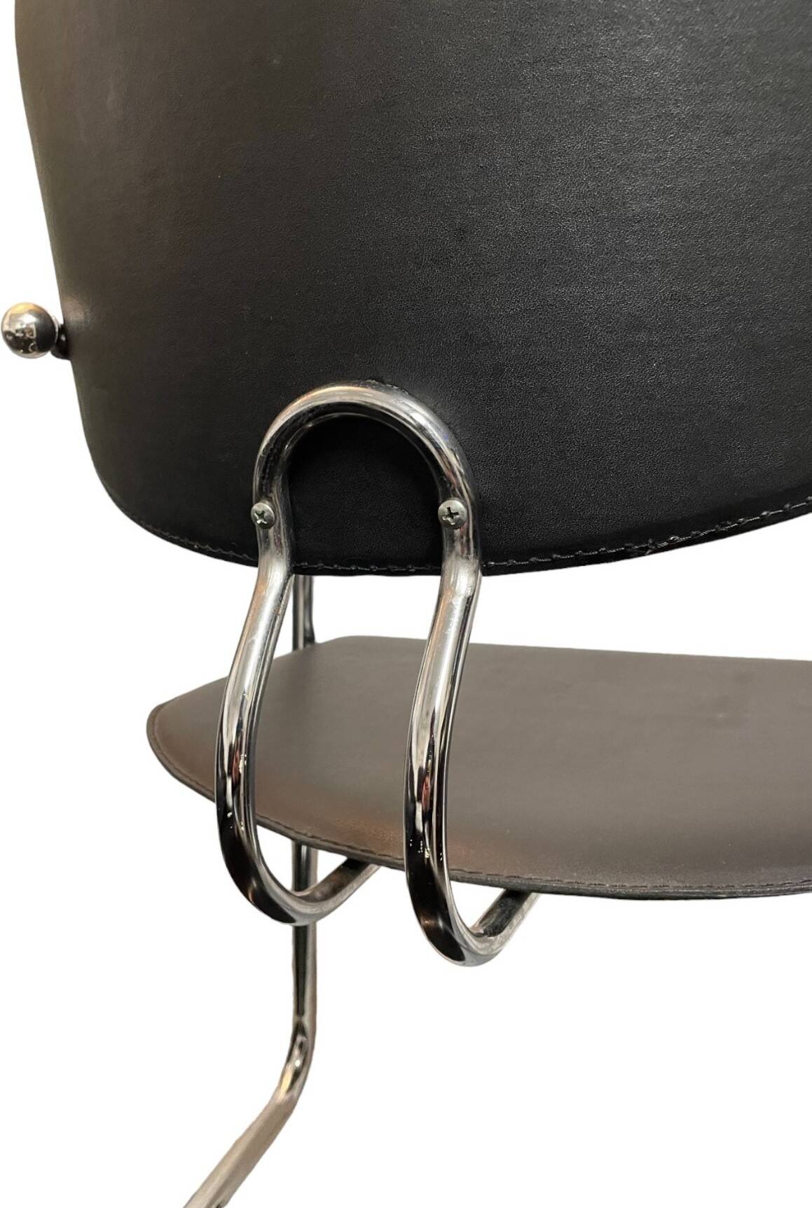Vintage Bauhaus leather chair, Italy 1970
