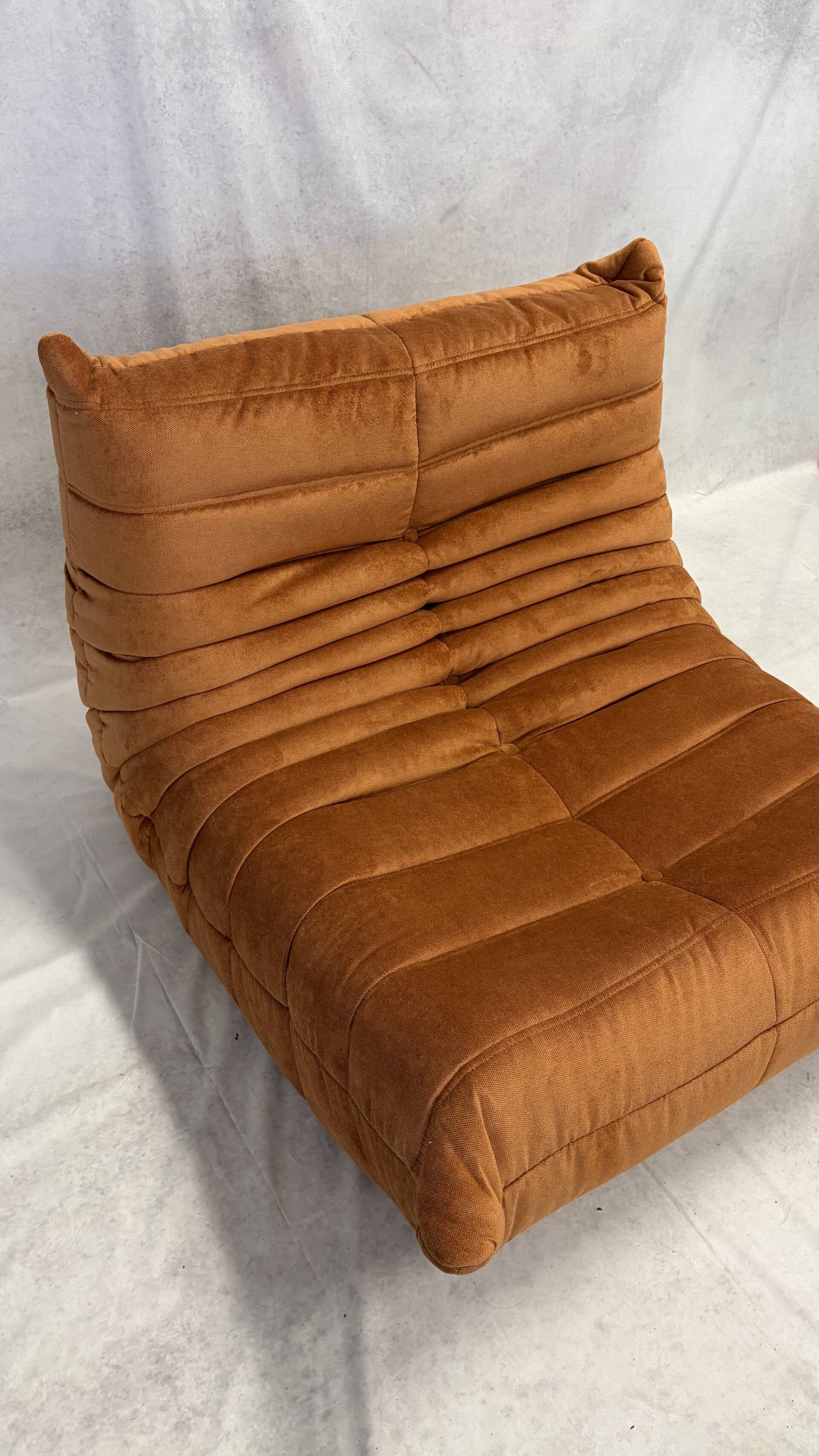 Chauffeuse Togo par Michel Ducaroy pour Ligne Roset