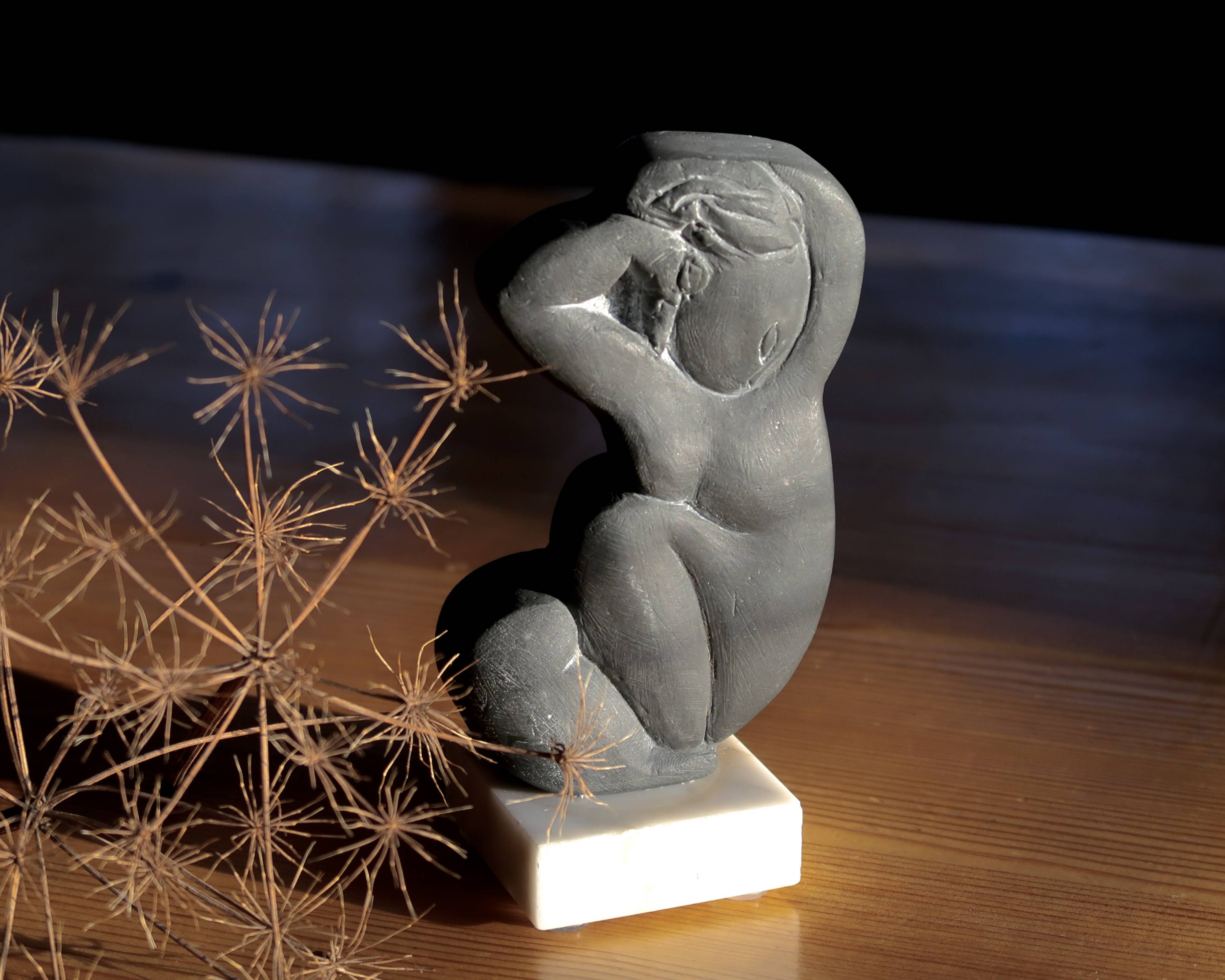 Sculpture after Amedeo Modigliani, nude woman signed A Crespelle
