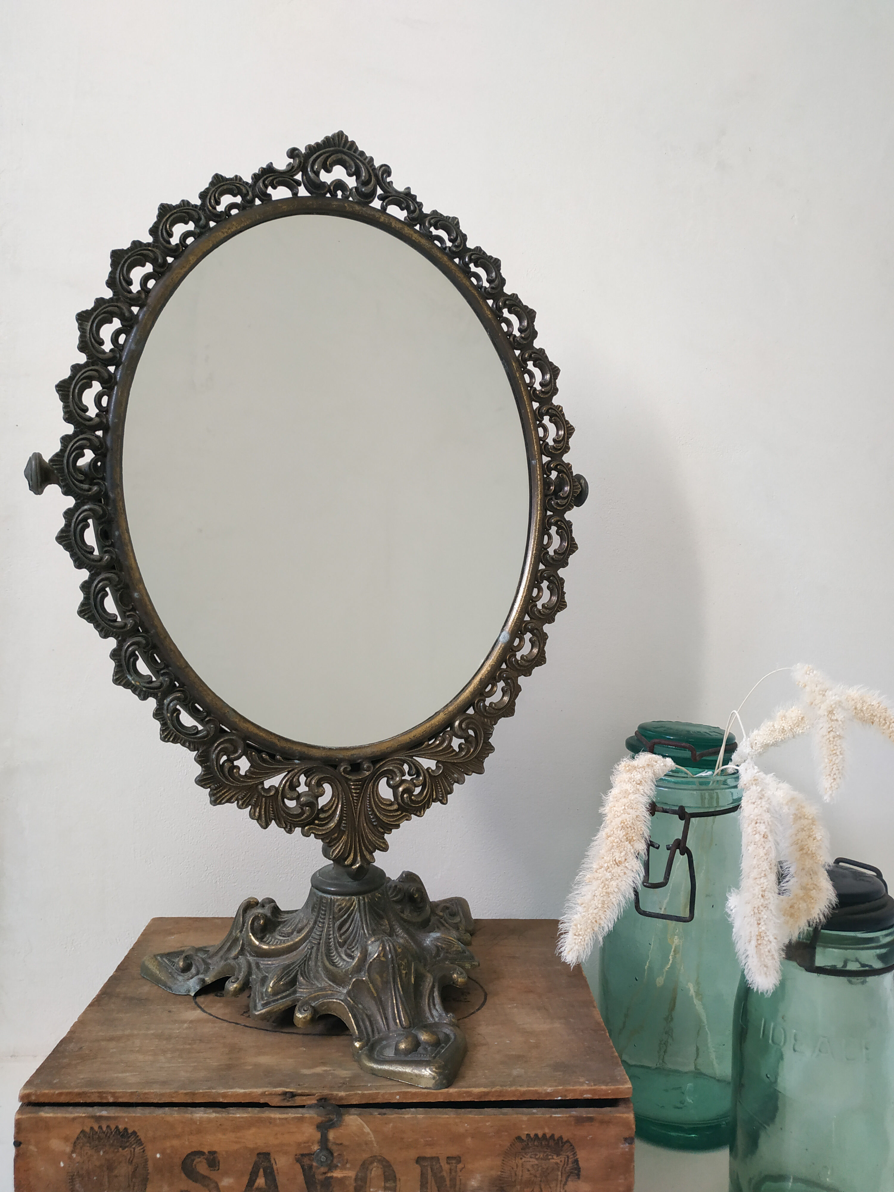 Old mirror on foot metal 30x46cm