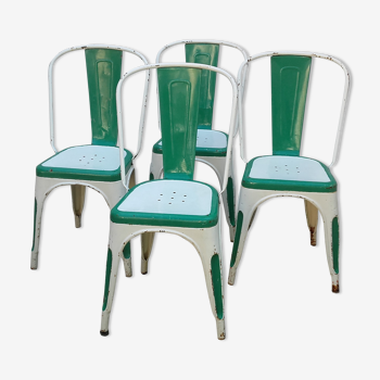 Quatre chaises anciennes Tolix modèle A