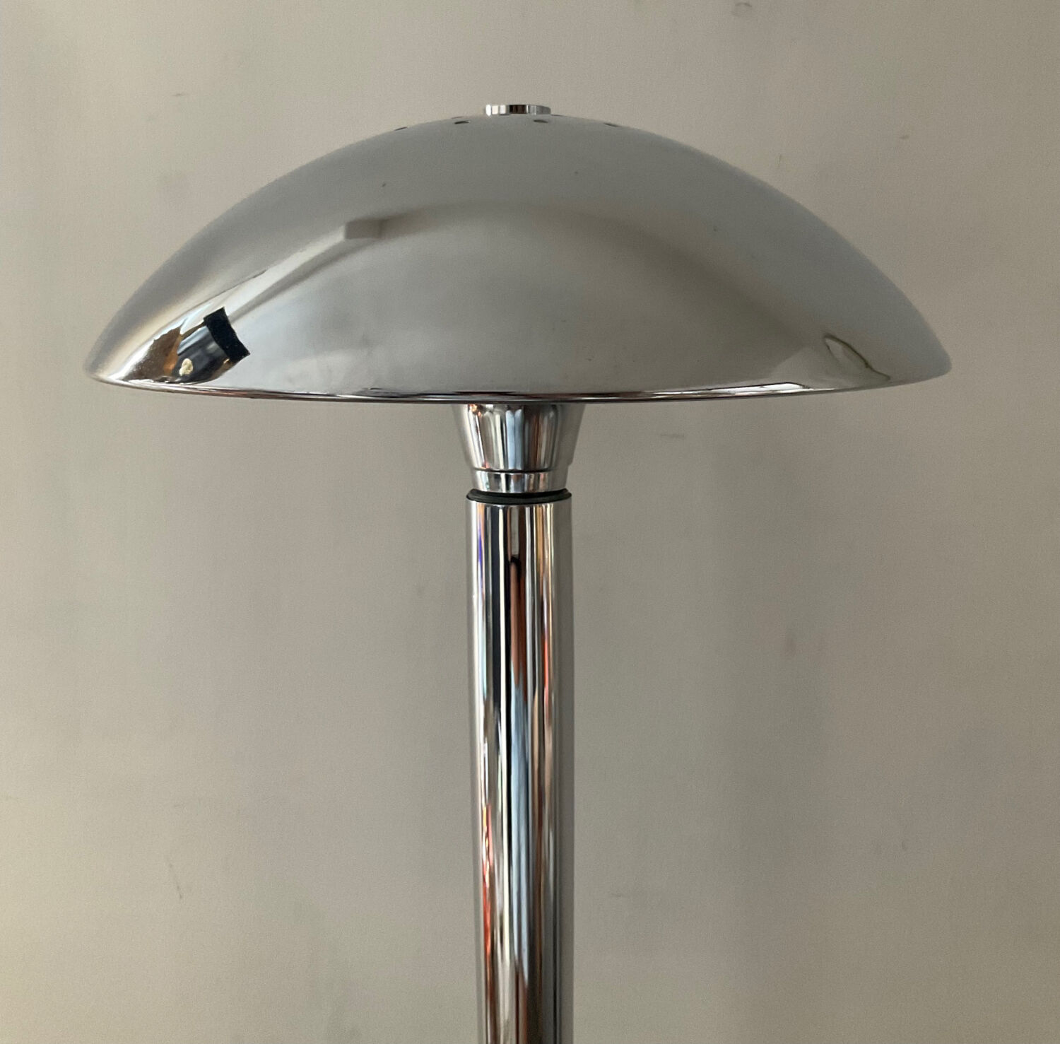 Vintage chromed metal floor lamp from the 60s-70s