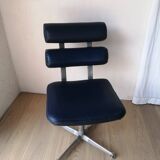 Set of 4 1970s hairdresser chairs in Space Age style.