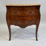 Curved chest of drawers