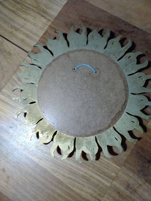 Miroir soleil œil de sorcière . Année 60 .