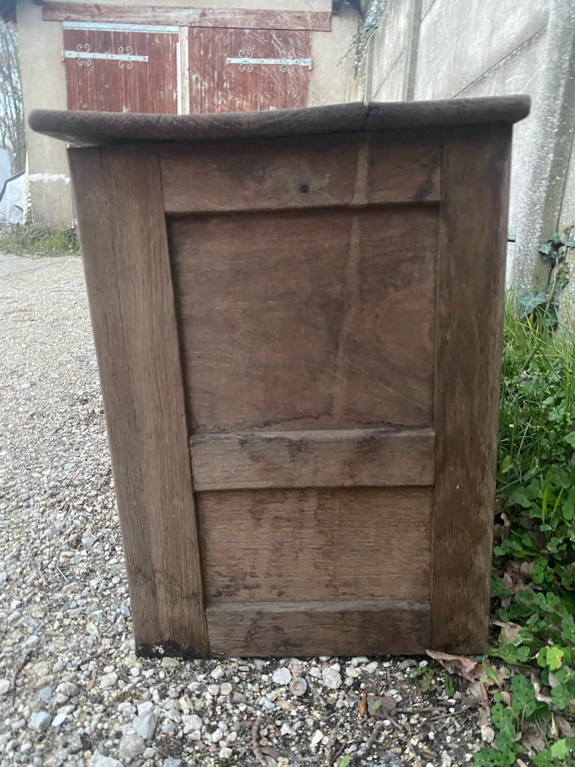 Solid wood drawer cabinet