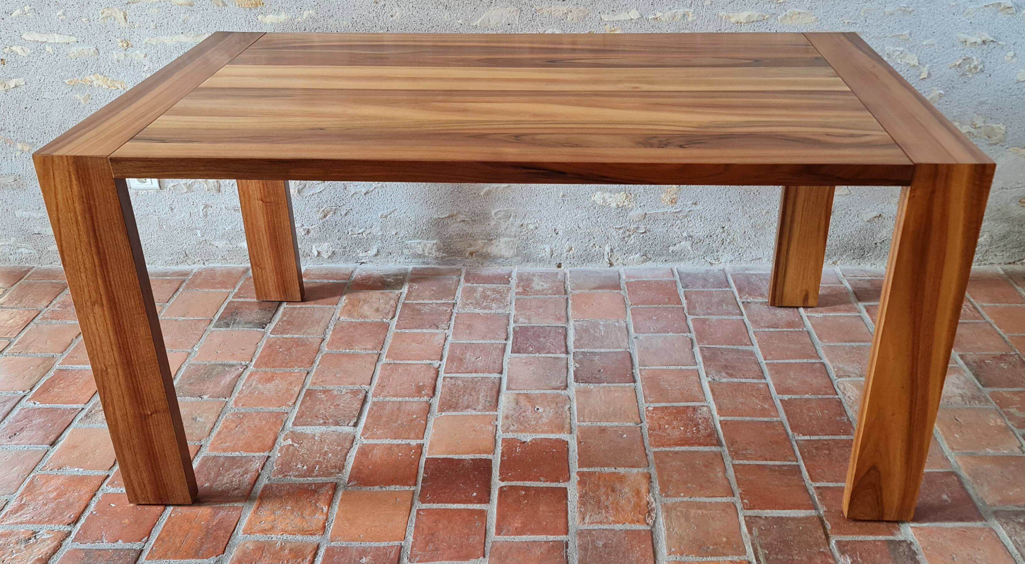 Eaton table