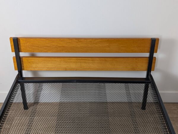 Lit day bed 60'
