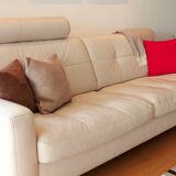 3/4 seater leather sofa + armchair – very good condition – value 3,261 euros