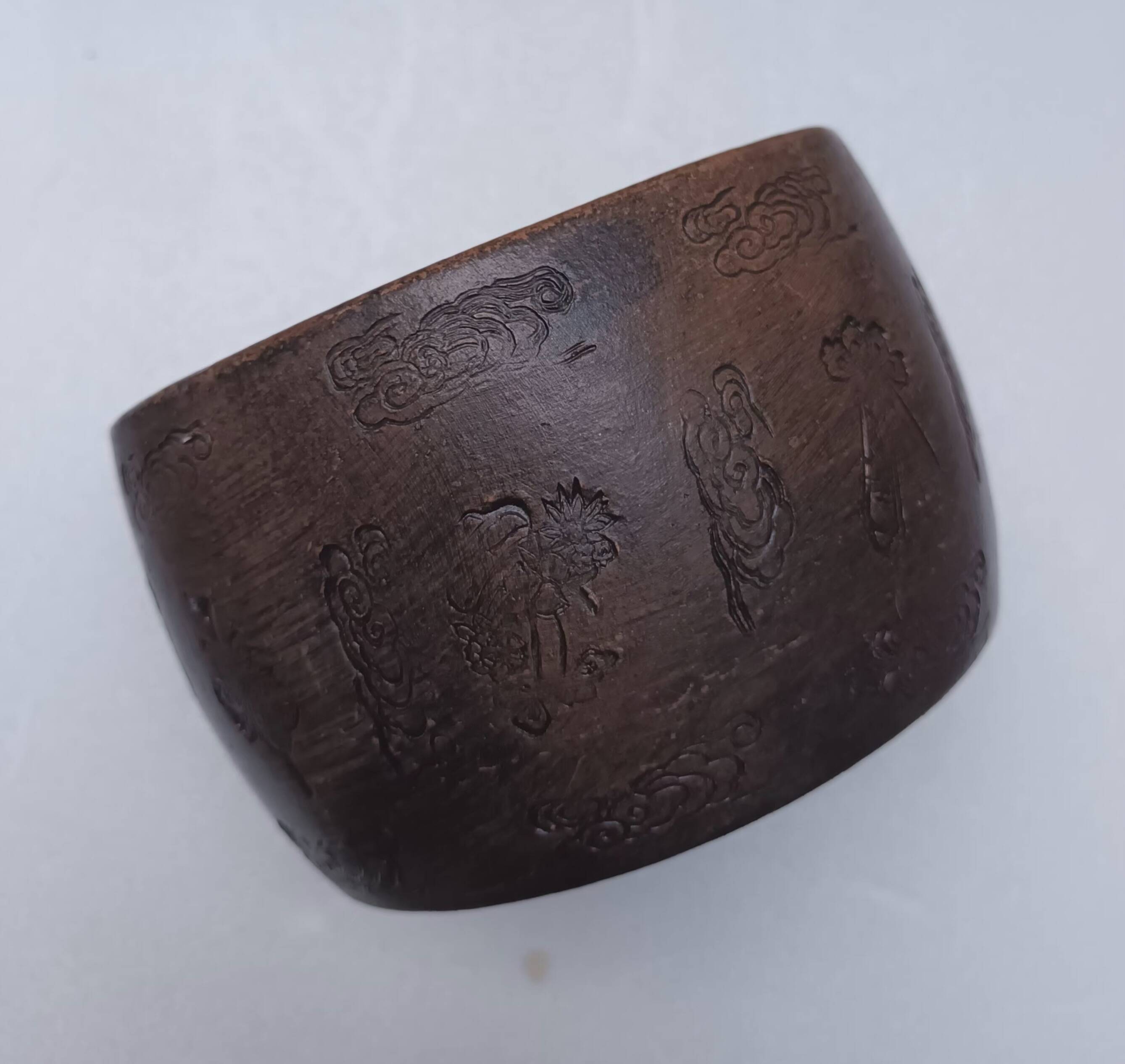 Stoneware catch-all / pot with lid