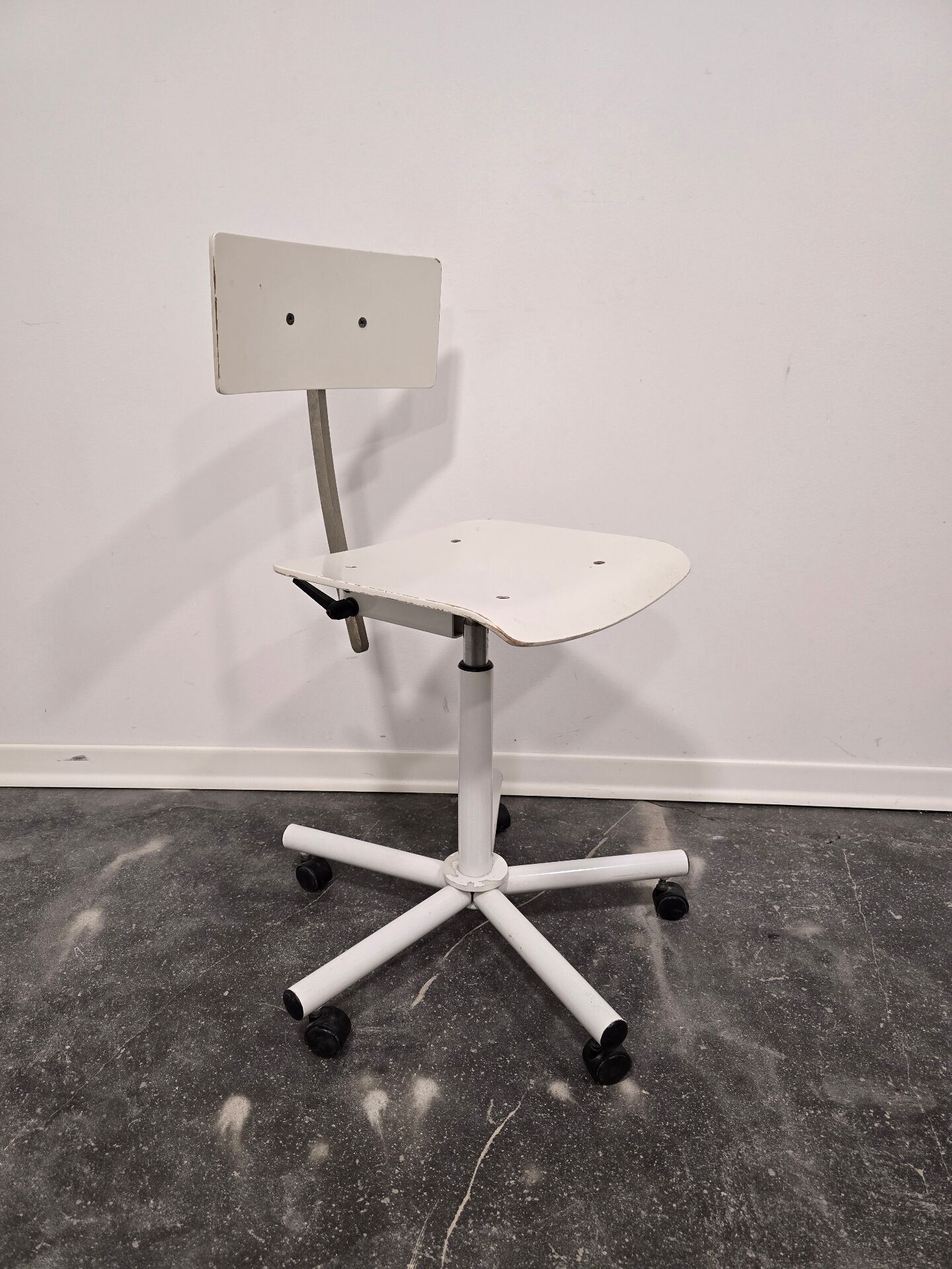 1980s Vintage Industrial Swivel Chair with Adjustable Backrest and Cas