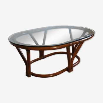 Rattan table and glass