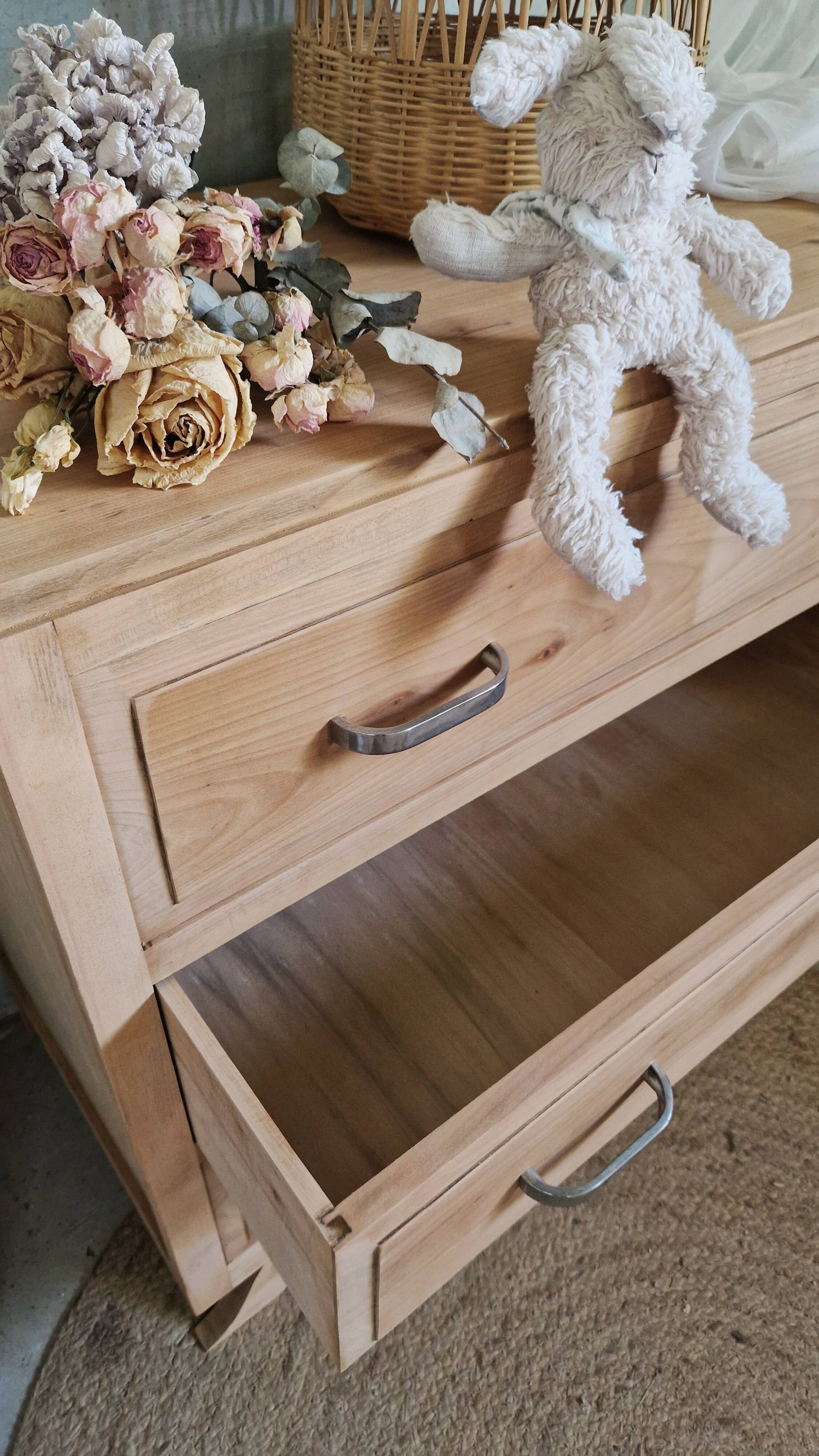 Pretty old chest of drawers