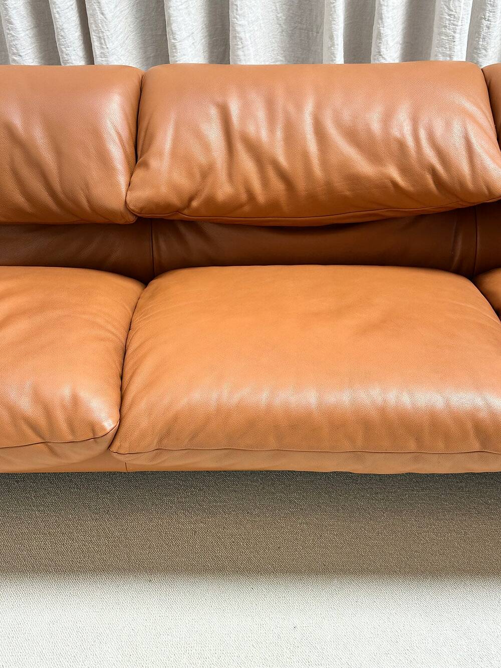 Maralunga 3-seater sofa, Vico Magistretti, Cassina, Italy.
