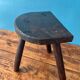 Tabouret tripode de traite en bois