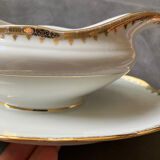 Porcelain sauce maker