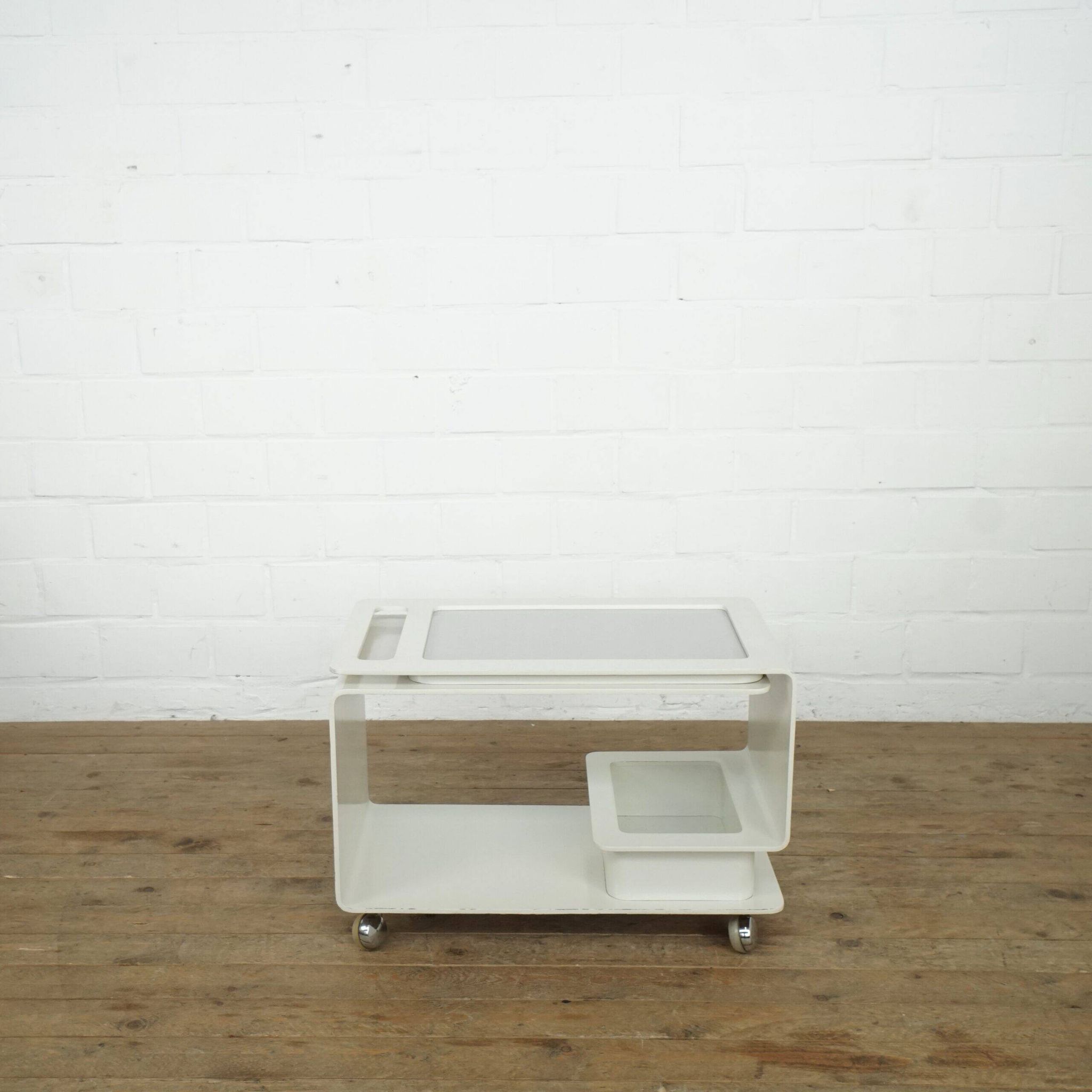 Postmodern trolley