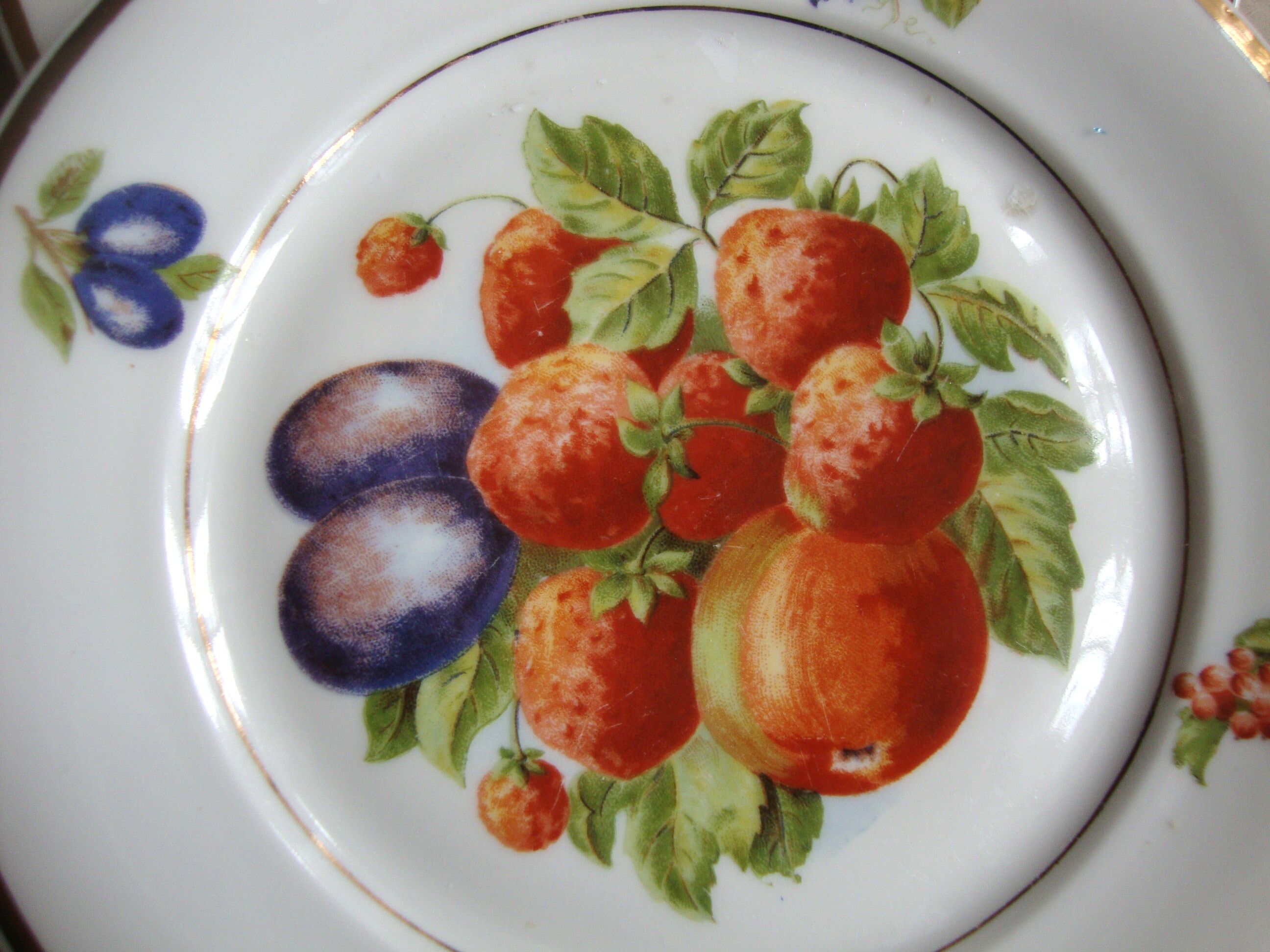 6 Fruit decorated plates Pillivyt France