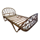 Rattan basket bed