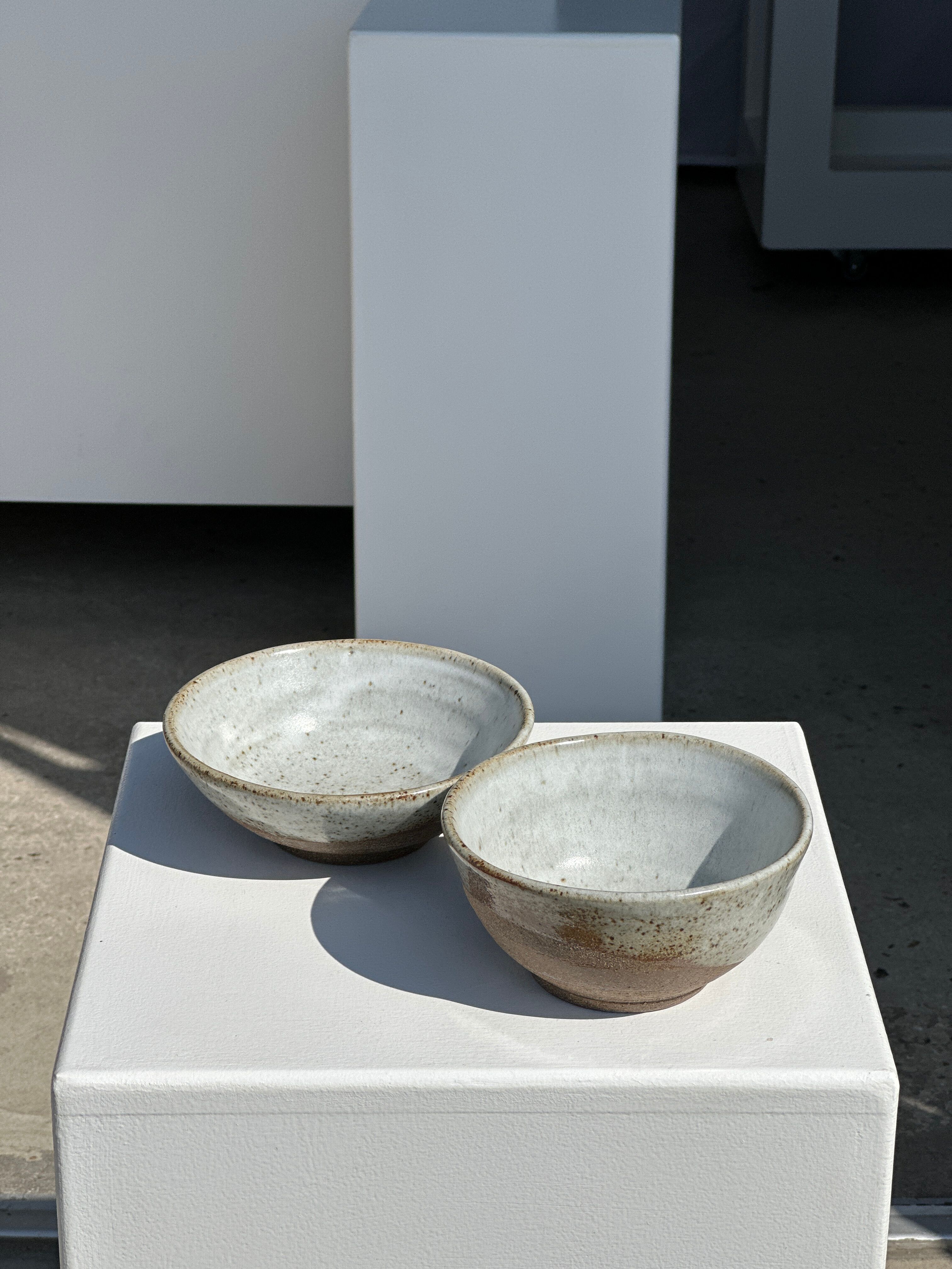 Duo of small brown bowls and speckled glazed ceramic (1top + 1bottom)
