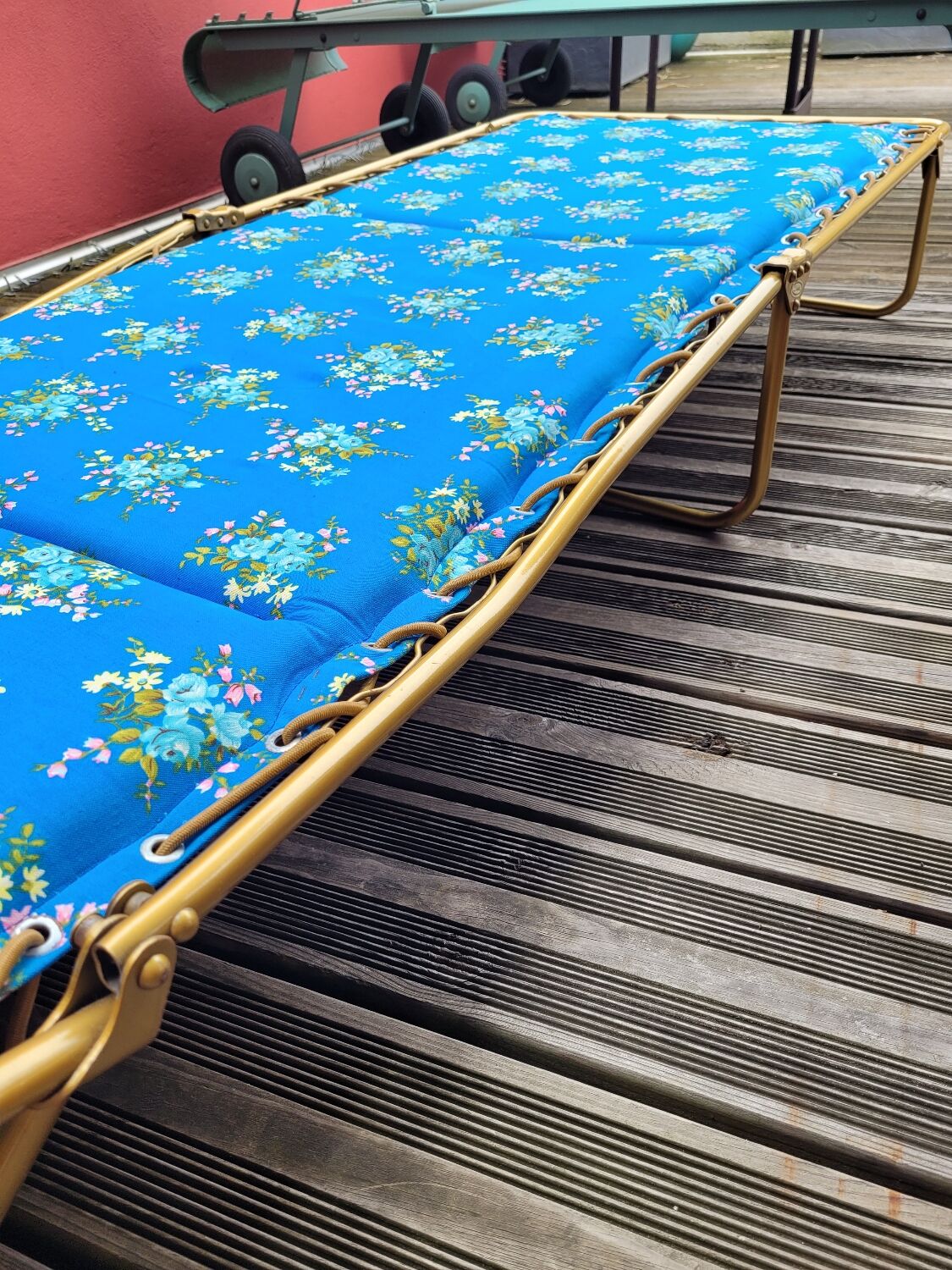 Vintage Samti camp bed