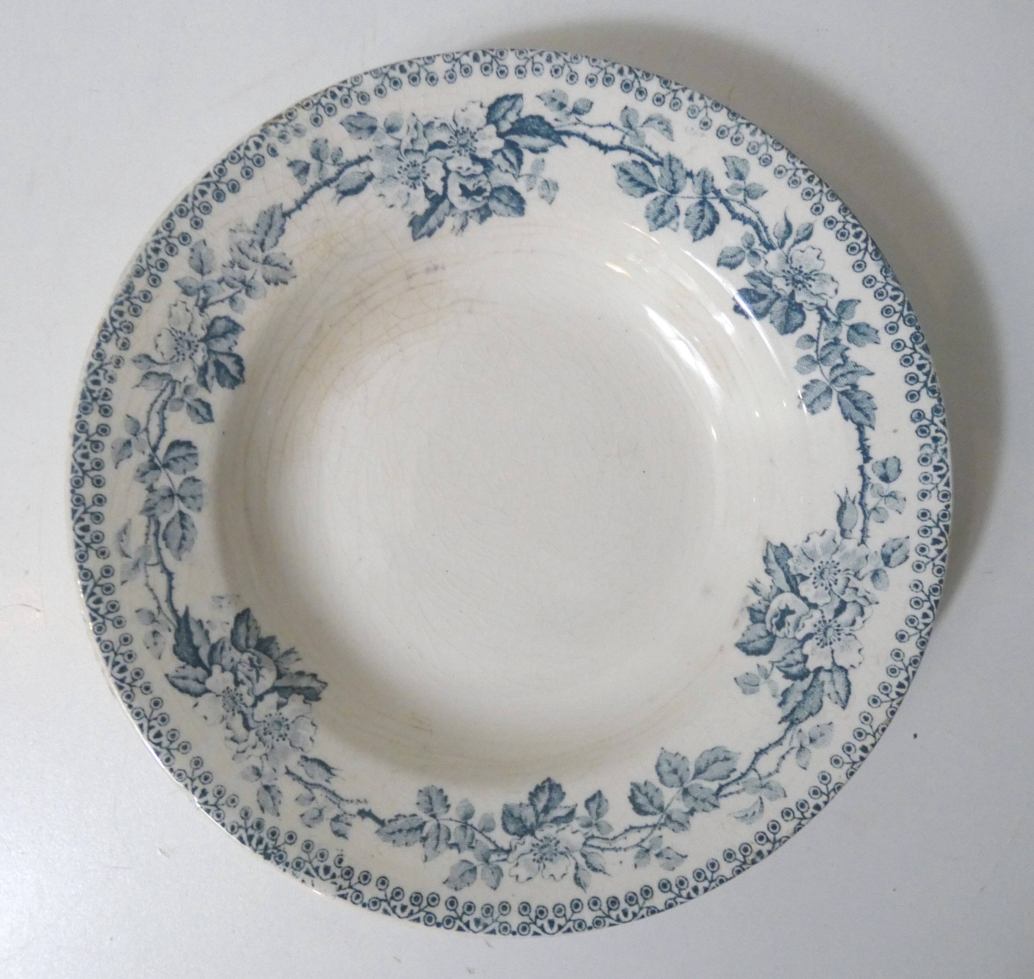 Iron earth 5 deep plates model flowers eglantines guadeloupe