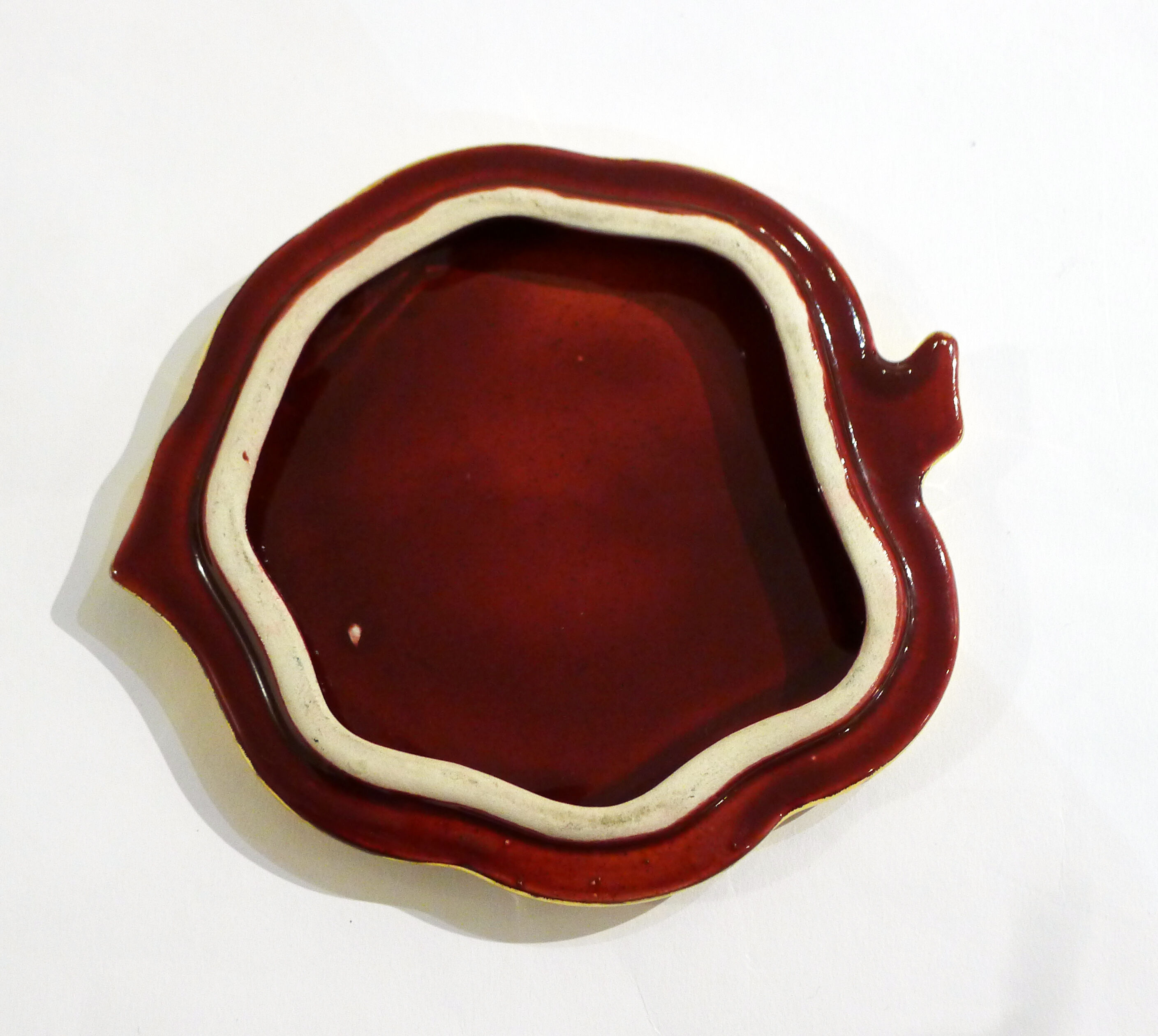 Bottom of flat leaves