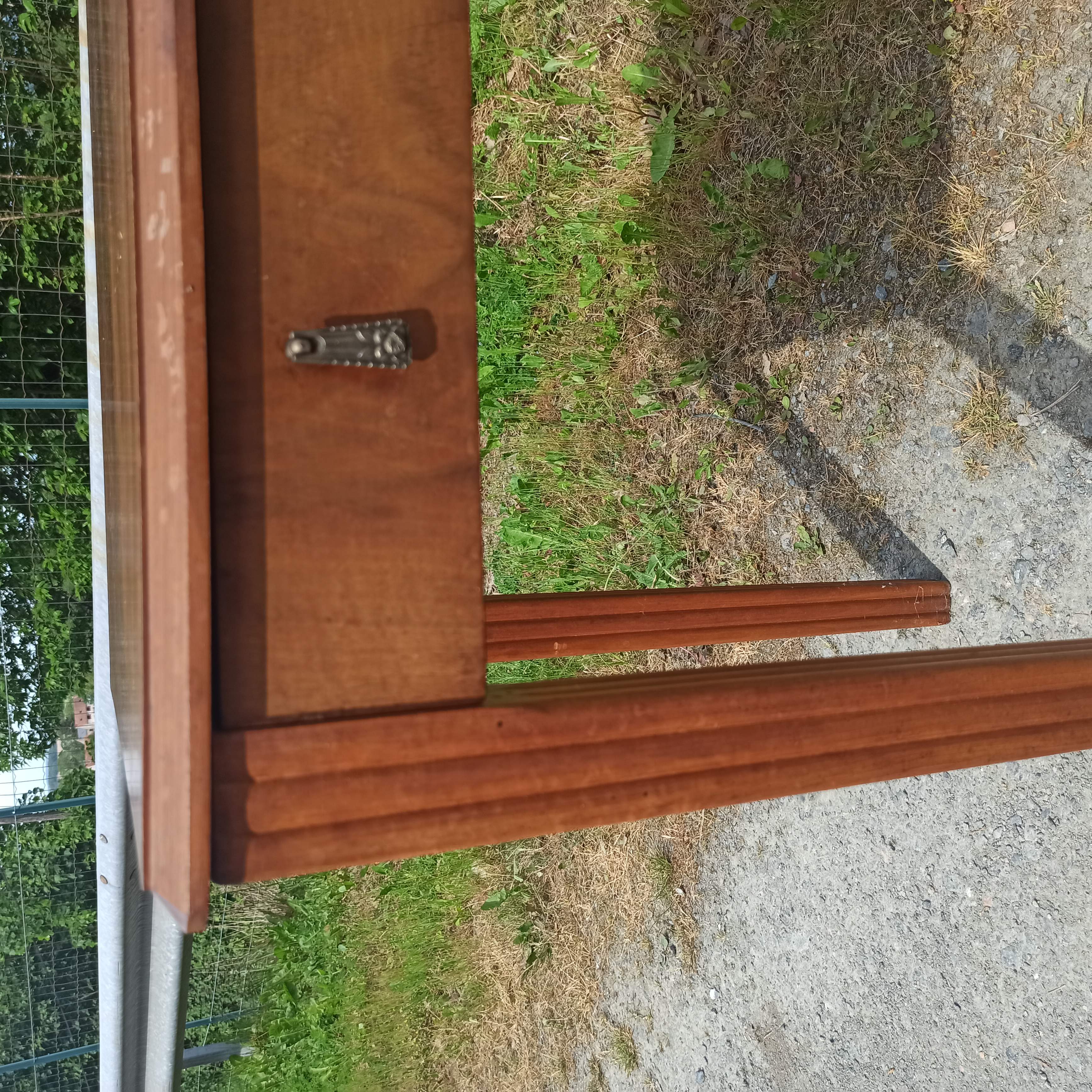 Bureau table des années 50 Art Déco tiroir en façade