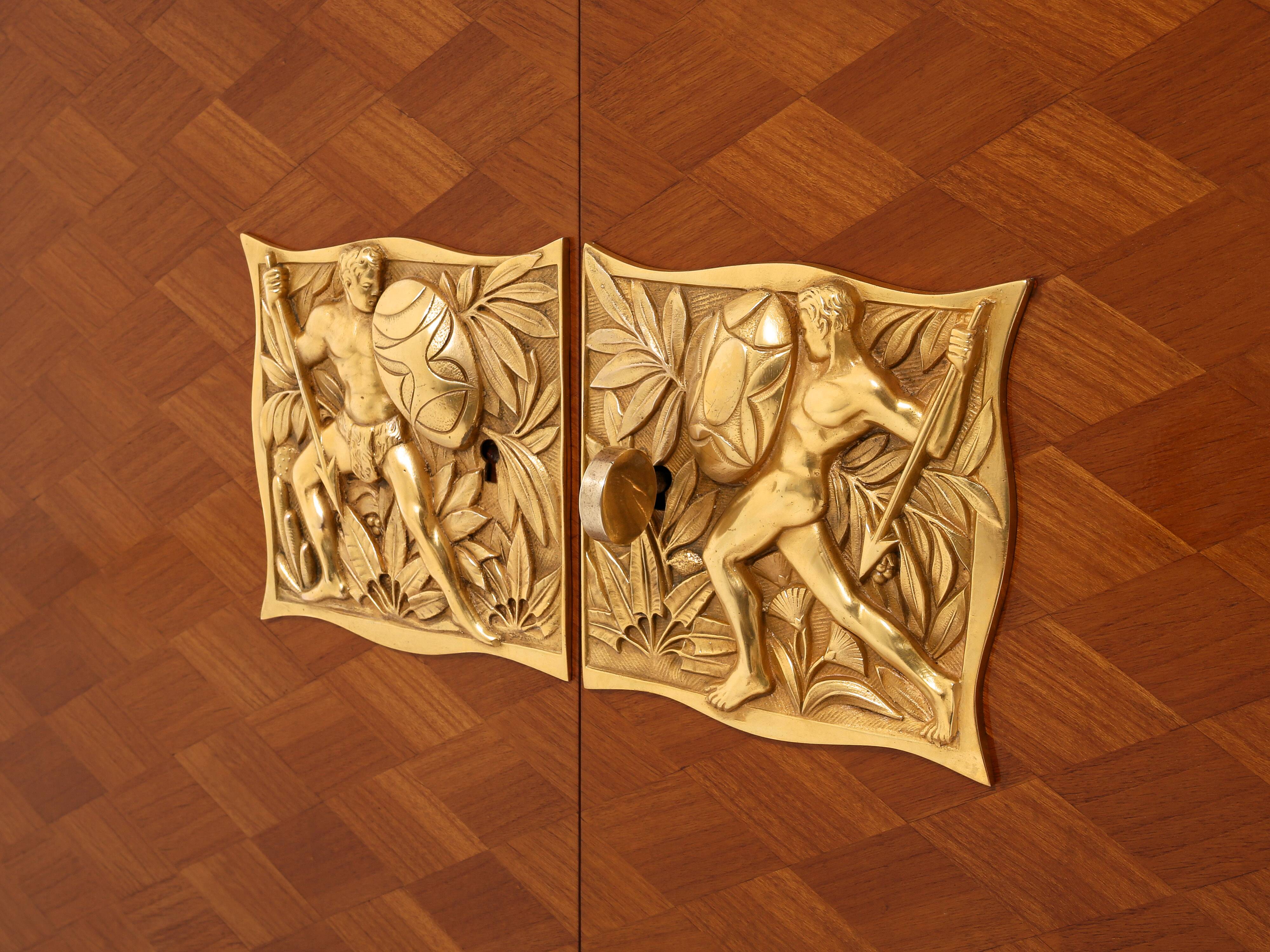 Jules Leleu cabinet merisier marqueté 2 portes bronze 1940