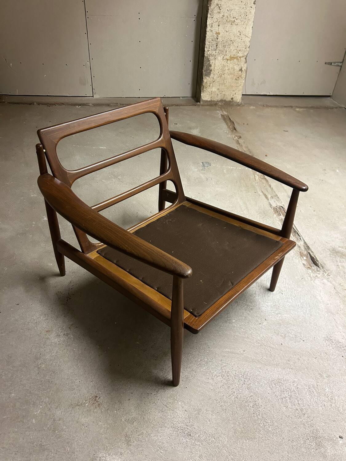 Pair of Scandinavian armchairs by Grete Jalk