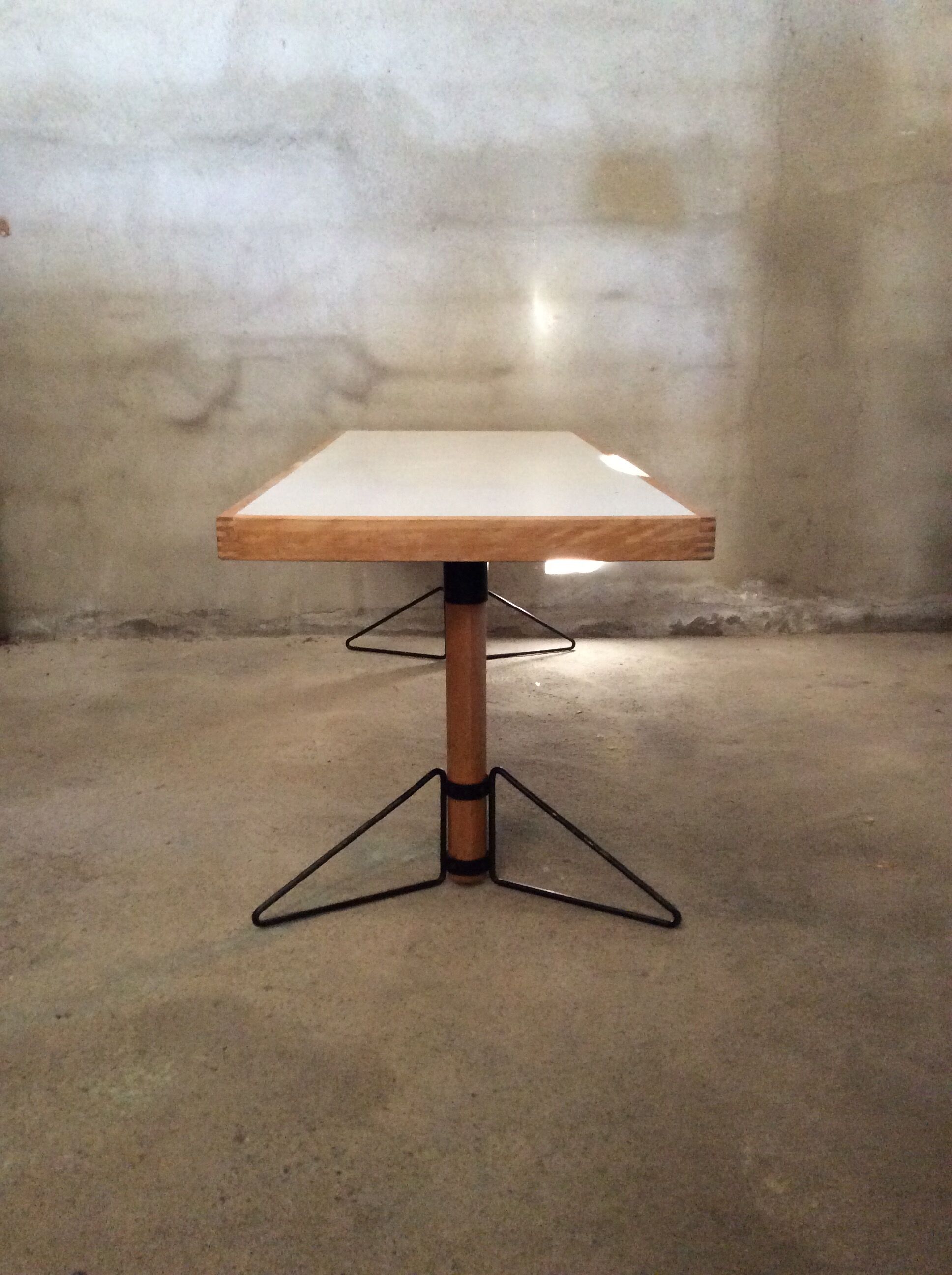 Table par Marc Held 1983