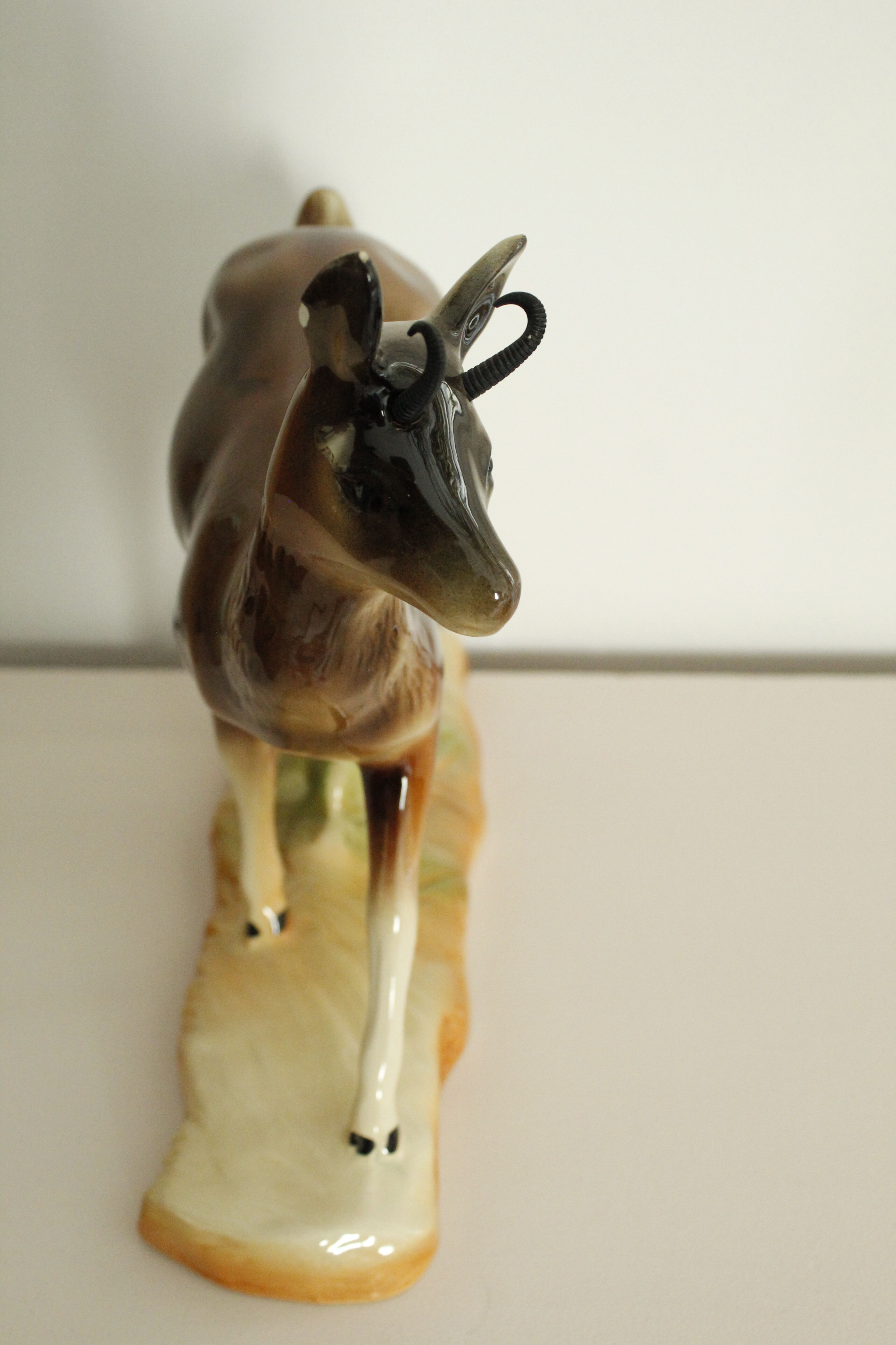 Large young chamois ceramic trinket