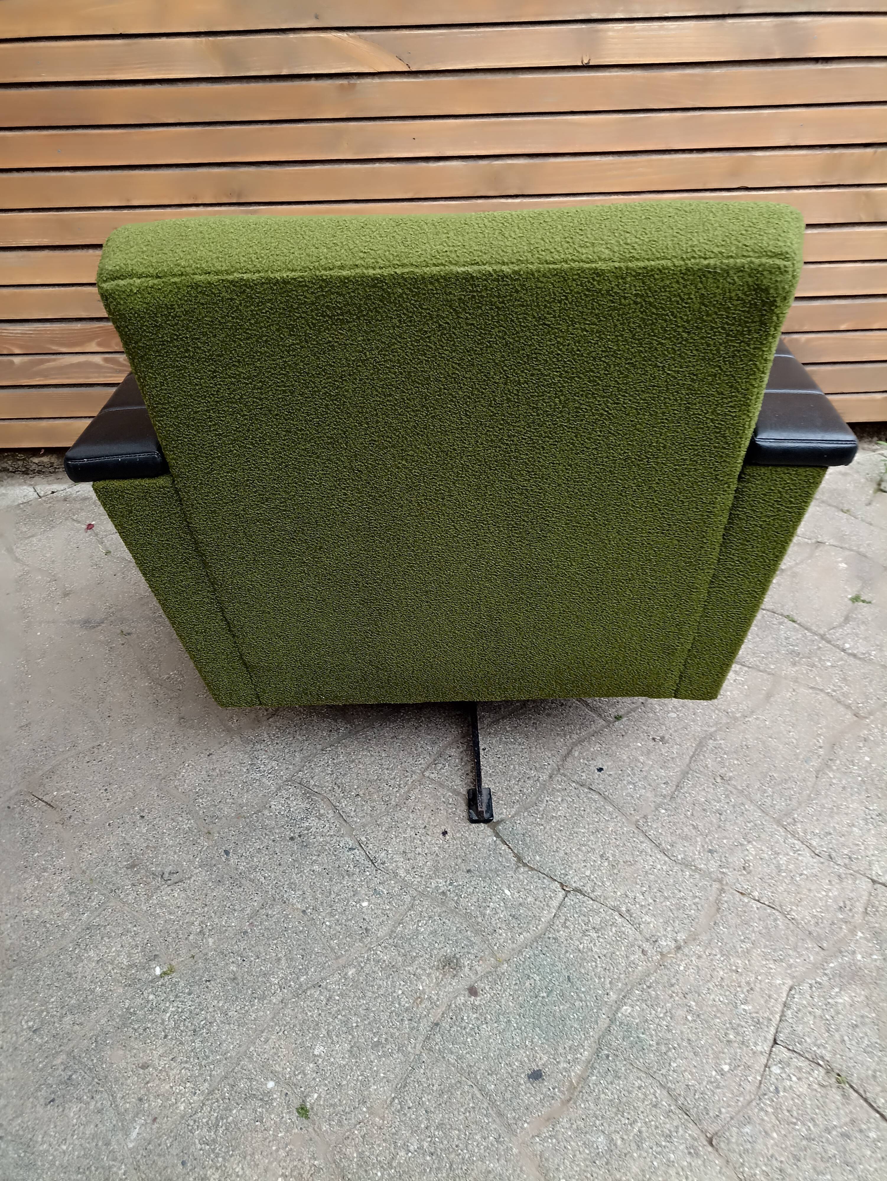 Pair vintage armchairs