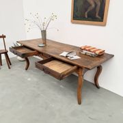 Table, drapière en noyer, XIXème s.