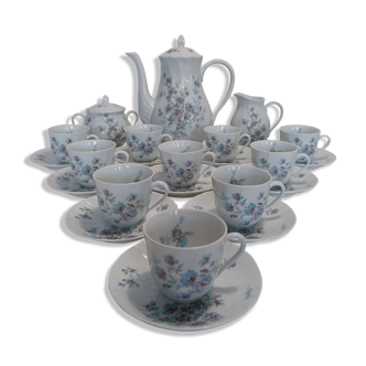 Service a café en porcelaine de limoges, modèle gabrielle, par bernardaud.