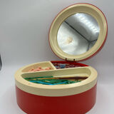 Vintage hairdresser worker