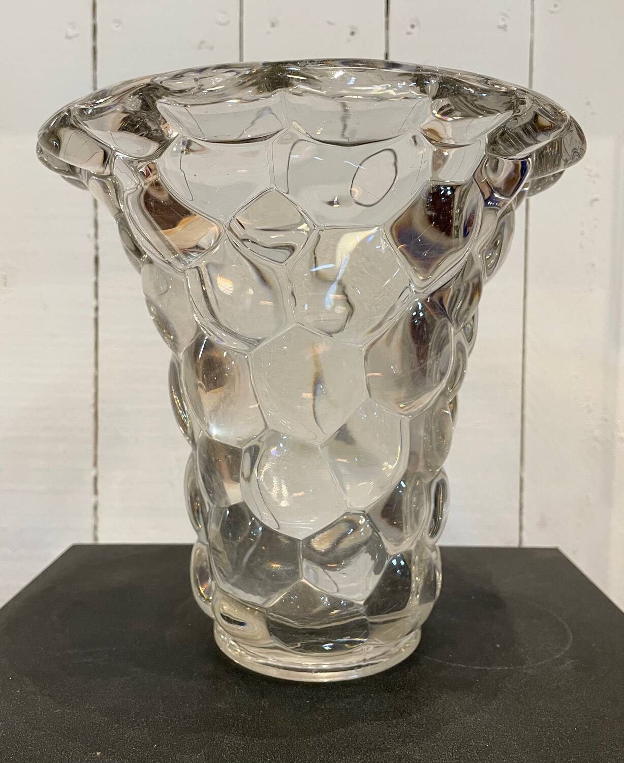 Crystal vase by Pierre D'Avesn
