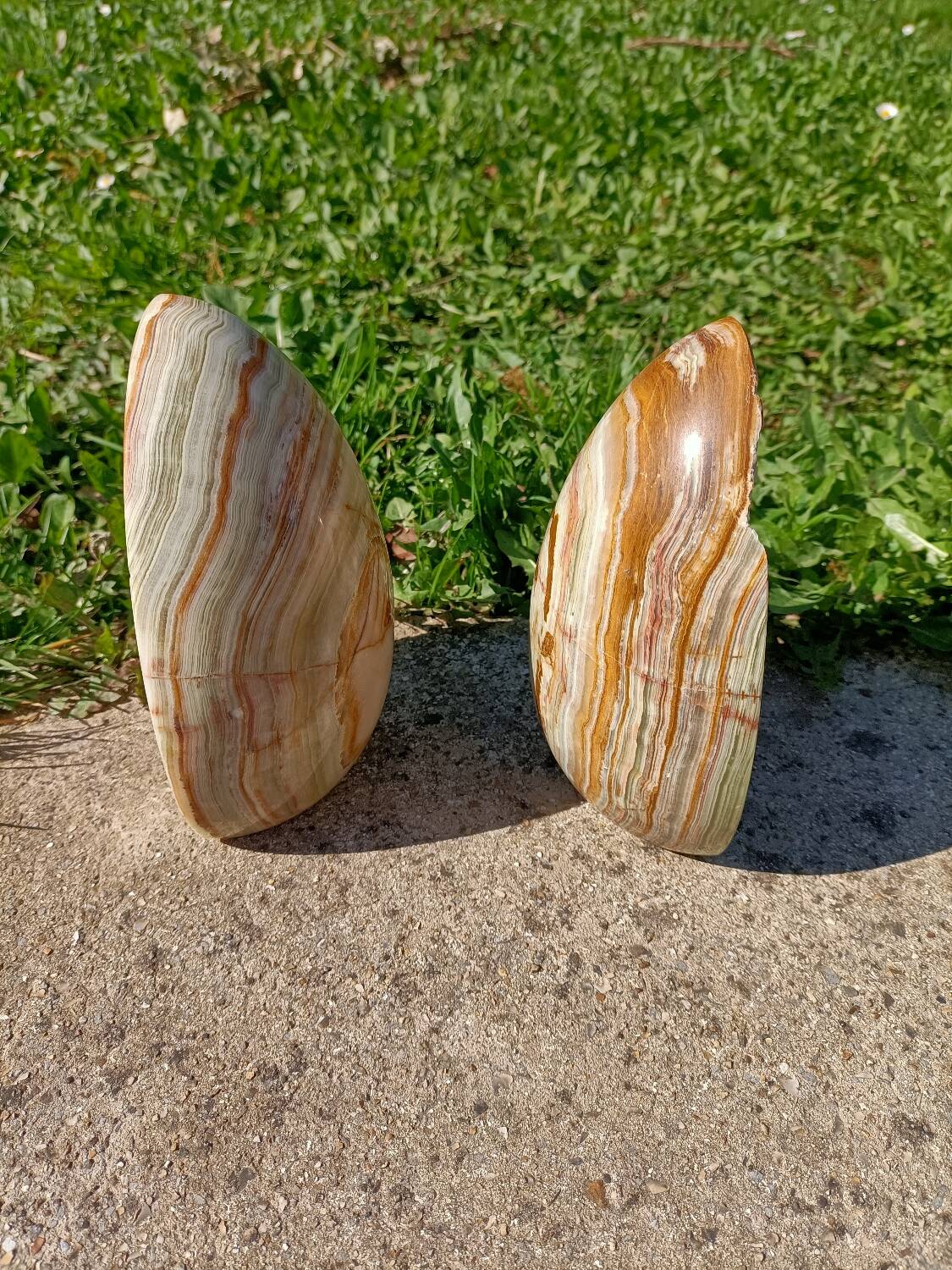 Retro marbled egg bookends 💐