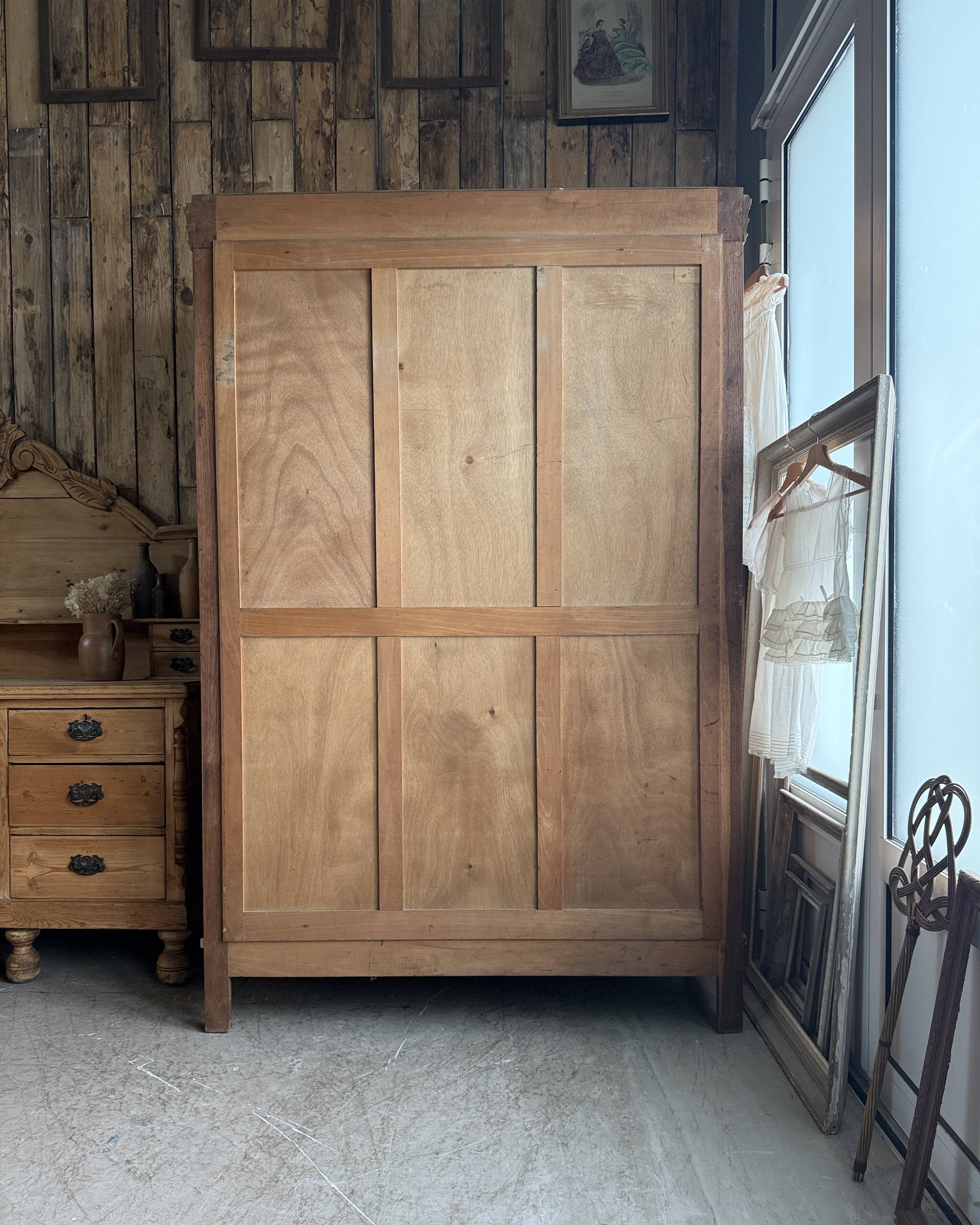 Large Art Deco oak wardrobe (renovated)