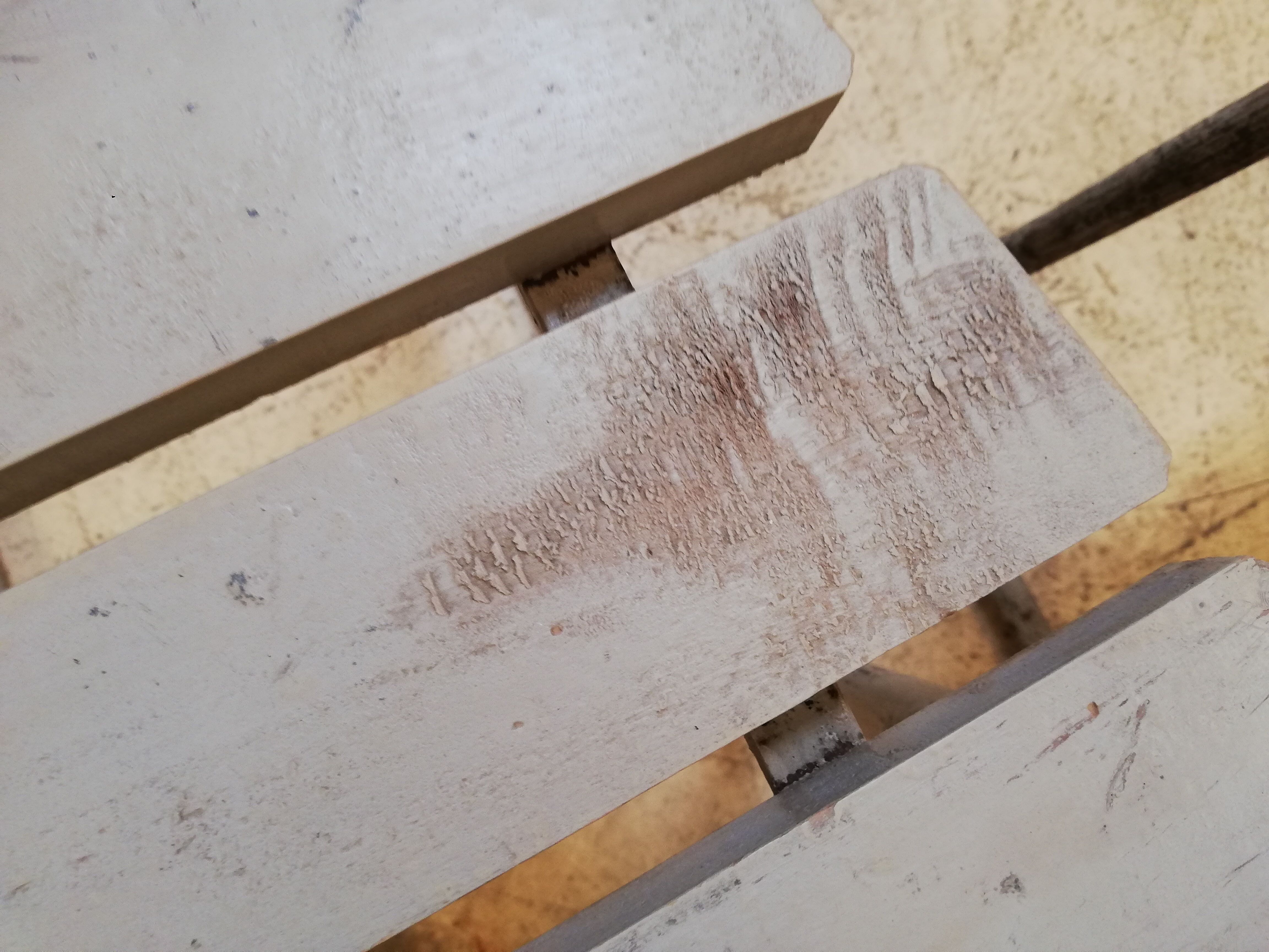 6 vintage garden chairs made of wood and metal