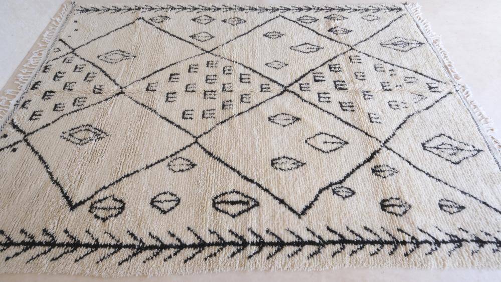 Azilal Berber Rug - 353 x 246 cm