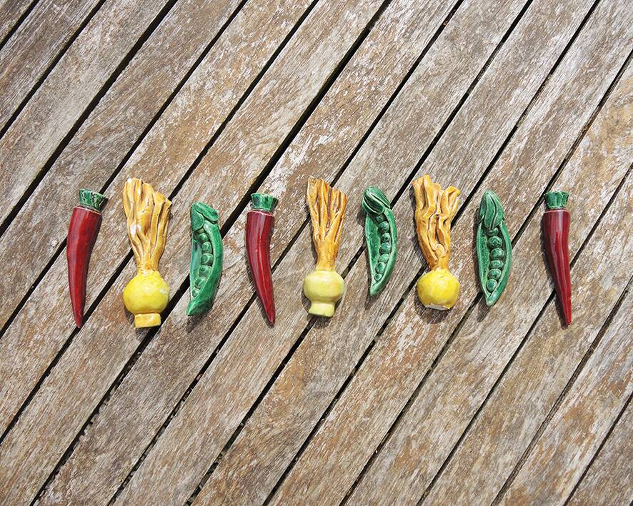 9 old vegetable knife holders in slip