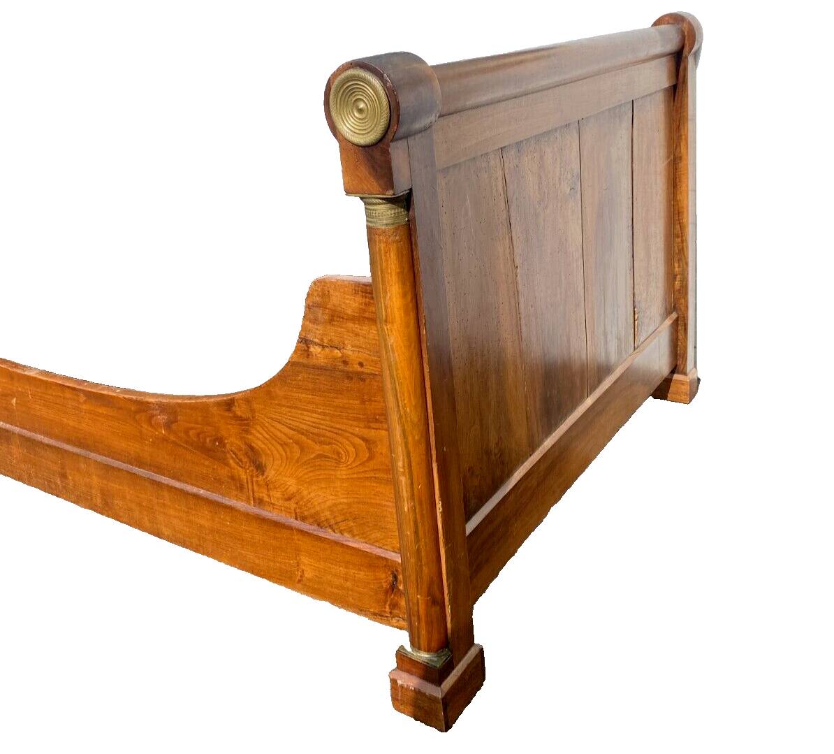 Empire period sleigh bed in solid walnut 19th century