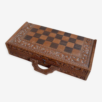 Boîte d'échecs et backgammon indonésie